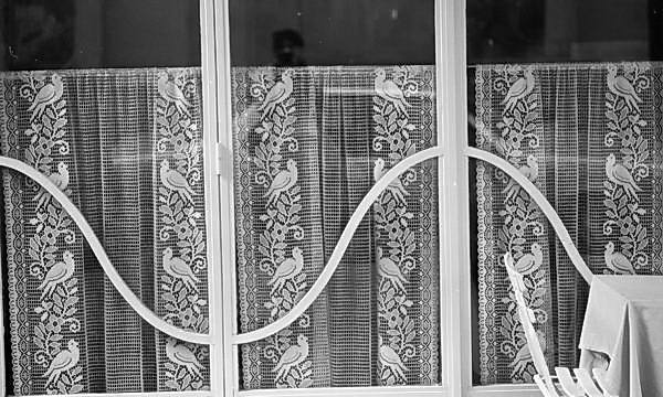 Paris (C) Peter Marshall, 1984