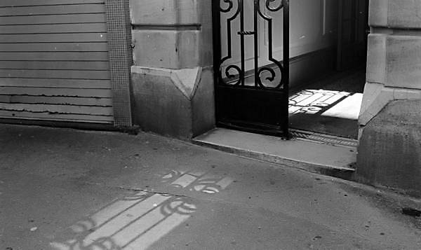 Paris (C) Peter Marshall, 1984