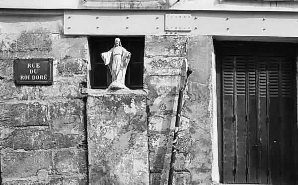Paris (C) Peter Marshall, 1984