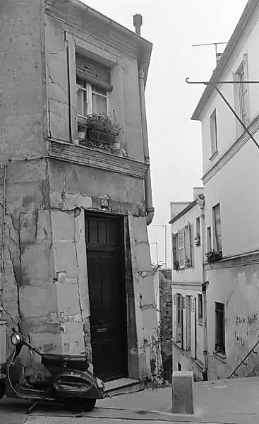 Paris (C) Peter Marshall, 1984